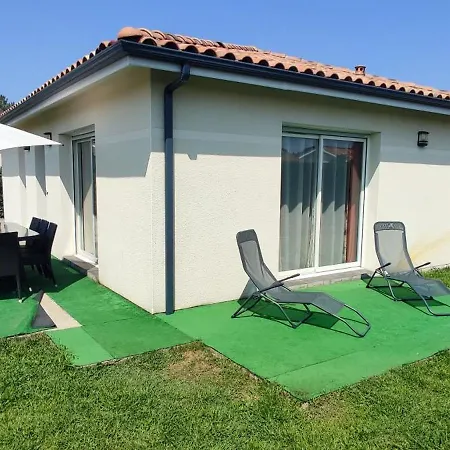 Entre Ocean, Lacs Et Forets *